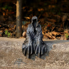 Tabletop Gothic Figurine Grim Reaper Statue - Gothic Spooky Sculpture for Garden or Bookshelf - 5.9 inch Mysterious Resin Dedor - Bookshelf Decor Fantasy.