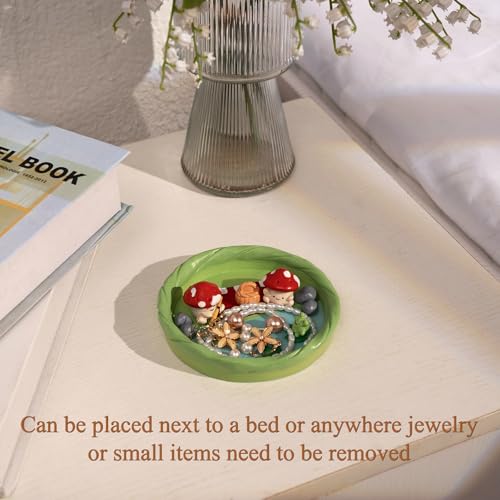 Cute Small Mushroom Frog Jewelry Dish - Unique Trinket Tray & Ring Holder for Girls' Rooms - Aesthetic Home Decor Bowl - Gift for Daughters & Friends - Ideal for Rings & Small Accessories - color: Green