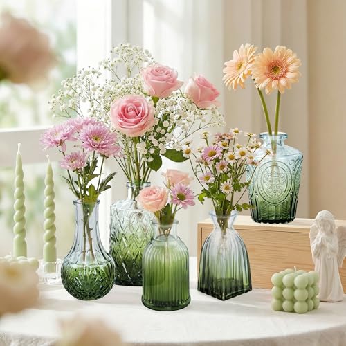 Glass Bud Vases in Bulk Set of 17, Dark Green Small Mini Vases for Flowers, Vintage Vase for Centepiece,Wedding, Table Decor, Baby Shower, Christmas, Home and Events - color: Geen and White