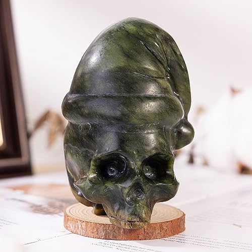 Nupuyai Natural Green Jade Skull with Santa Hat Statue for Home Office Decor, Healing Carved Stone Skeleton Head Figurine Collectible Sculpture for Christmas Halloween Reiki Healing Meditation - size: 3.85-4.05''