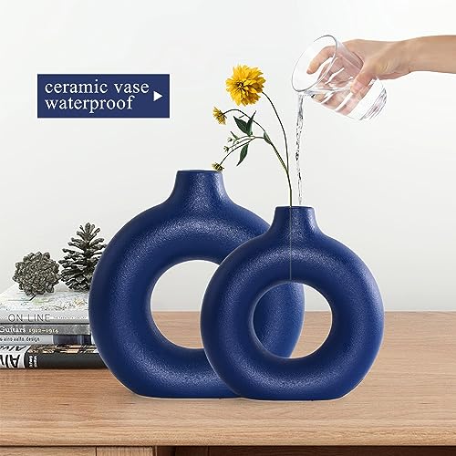 Blue Ceramic Donut Vase Set of 2, Hollow Round Matte Pampas Flower Vases for Boho Home Wedding Party Room Dinner Table Shelf Decor.（Blue） - color: Blue, size: Donut Set of 2