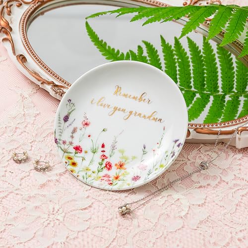 Crisky Jewelry Ring Dish for Grandma Birthday Gifts Thinking of You Gift for Grandmother New Fist Time, Personalized Christmas Valentine's Gift Ideas from Grandson Granddaughter (I Love You Grandma) - style: Grandma I Love You