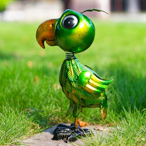 Metal Garden Statues Parrot Outdoor Decor,Green Bird Garden Sculptures Lawn Ornaments,Outdoor Patio Decor Yard Art for Outside - color: Parrot