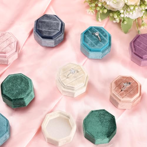 WantGor Velvet Ring Box, 3 Slots Jewelry Ring Gift Box Vintage Ring Display Holder Case for Wedding Ceremony Proposal Engagement (Champagne) - color: Champagne