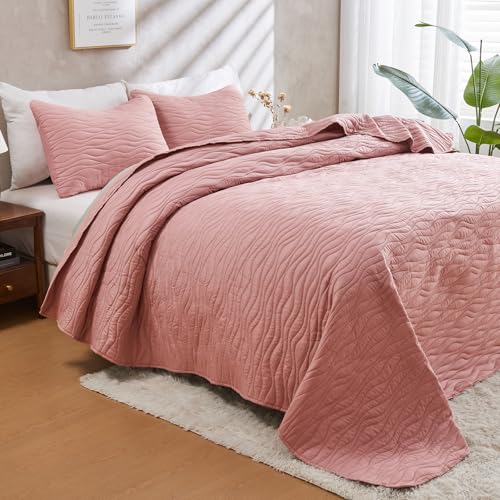 JYHOPE Baby Pink Twin Quilt Set 68x90 Lightweight Microfabric Bedspread, 3-Piece Quilt Bedding with Pillow Shams, Summer Cooling Quilts, Ribbon Wrapped Gift - color: Wood Pattern-pink, size: Twin(68x90)