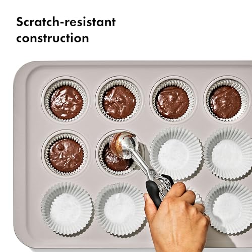 OXO Good Grips Non-Stick Pro Ceramic Coated Metal Bakeware 12 Cup Muffin Pan – Biscuit - color: Biscuit, size: Muffin Pan