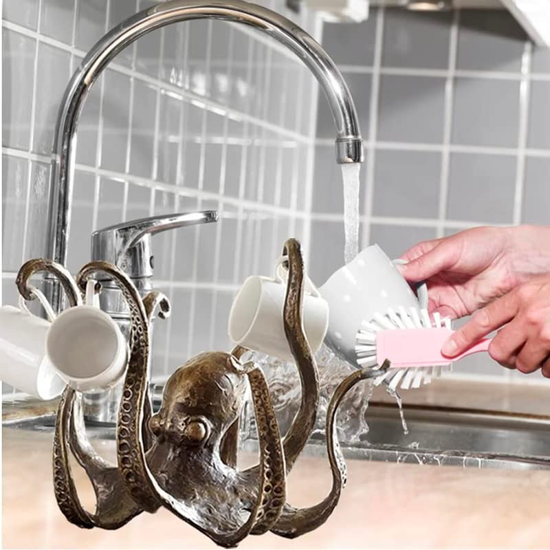 Octopus Statue Resin Octopus Sculpture,Octopus Coffee Mug Holder,Fun Tea Cup Holder Jewelry Holder,Retro Style Gold Octopus Statue Accessories for Kitchen Restaurant Coffee Bar Decor