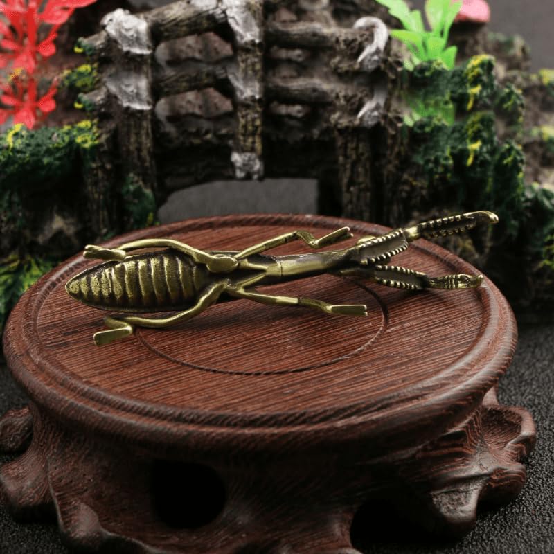 Solid Copper Brass Mantis Small Ornament, Antique Copper Micro Sculpture Tea Pet with Exquisite Details, 1pc